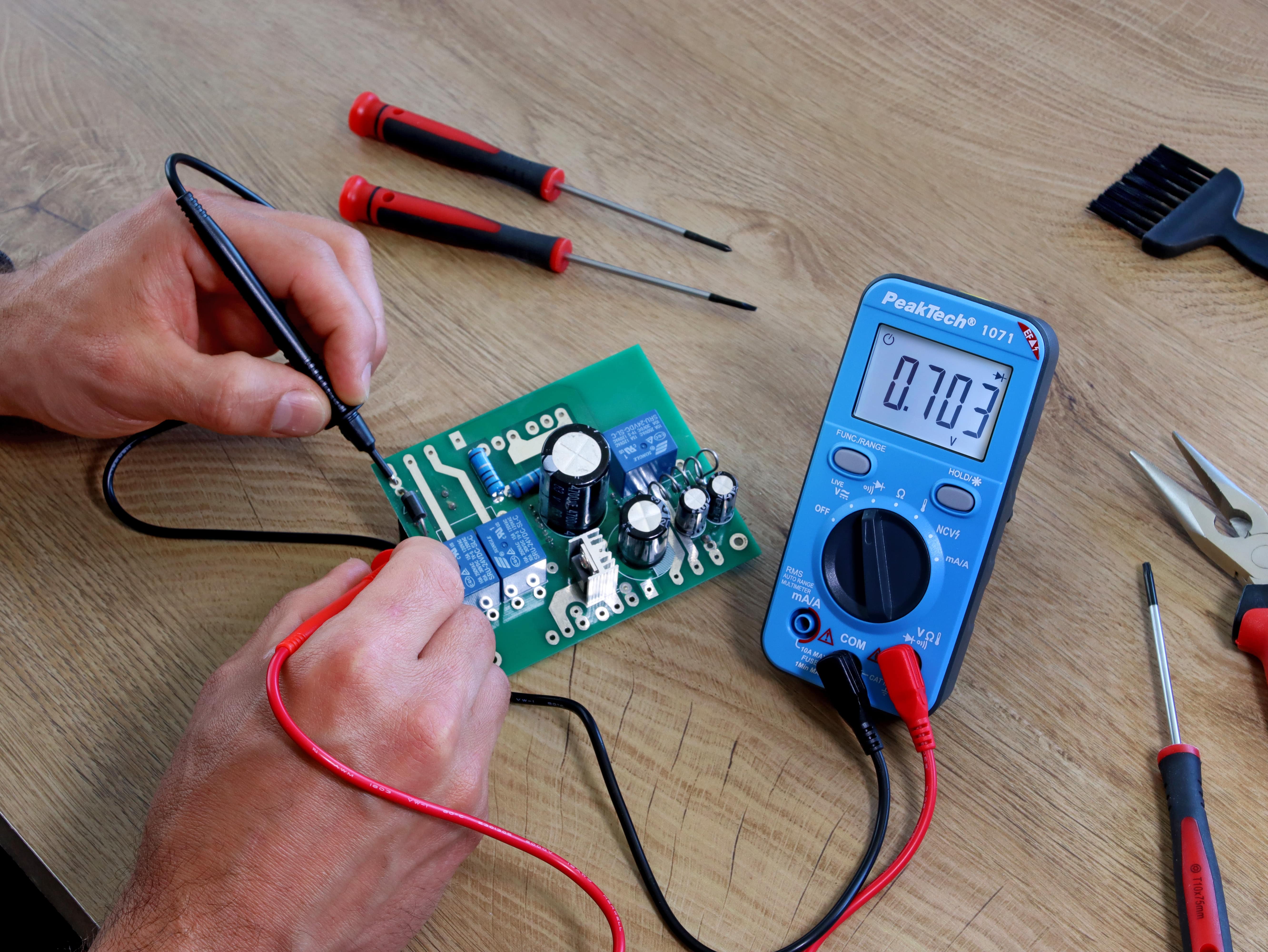 PEAKTECH Multimeter, P 1071, 600 V AC/DC, NCV