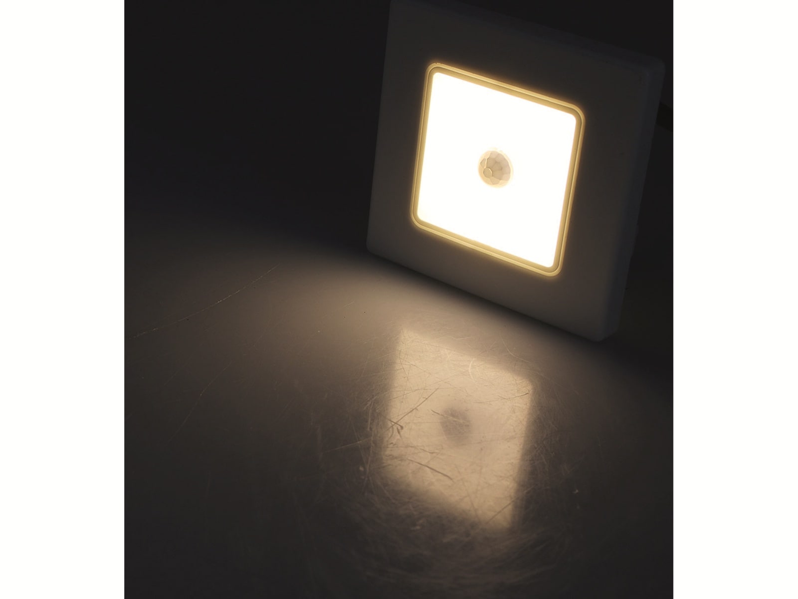 CHILITEC LED-Einbauleuchte EBL 86 PIR, 2,5 W, 3000 K, Rahmen cremeweiß