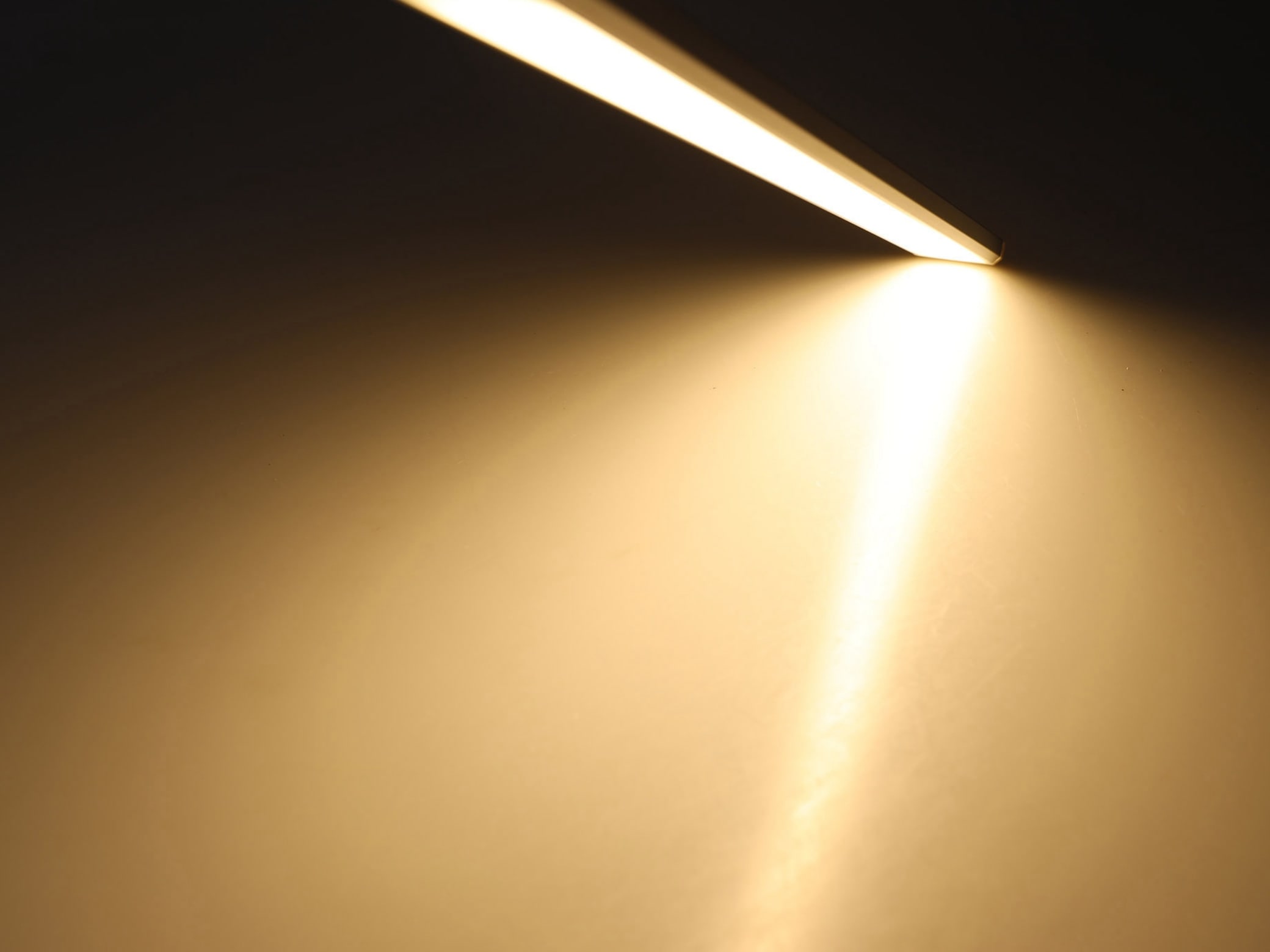 CHILITEC LED-Unterbauleuchte Comprido 600, 3000K, 10 W, 230 V